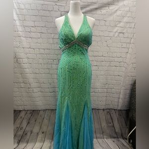 Prom dress. Like new condition. Size small.